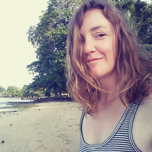 Meet your Posher, Lolly - Picture 2 of 3